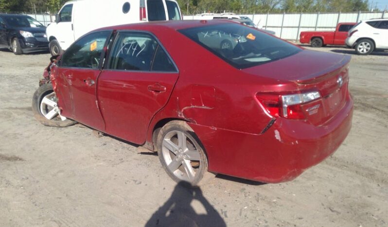 
								2014 Toyota Camry full									