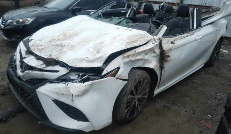 
								2019 Toyota Camry full									