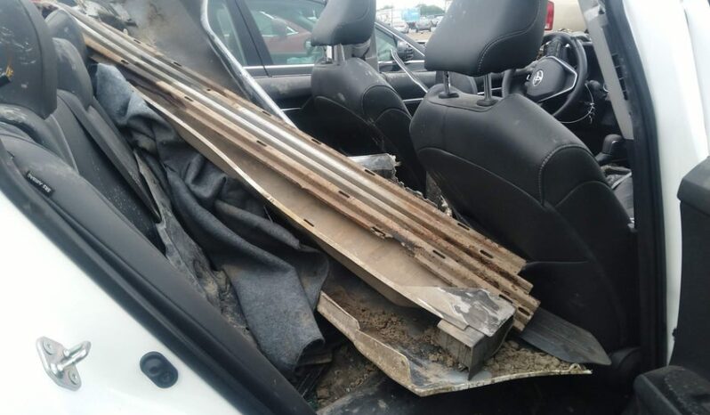 
								2019 Toyota Camry full									