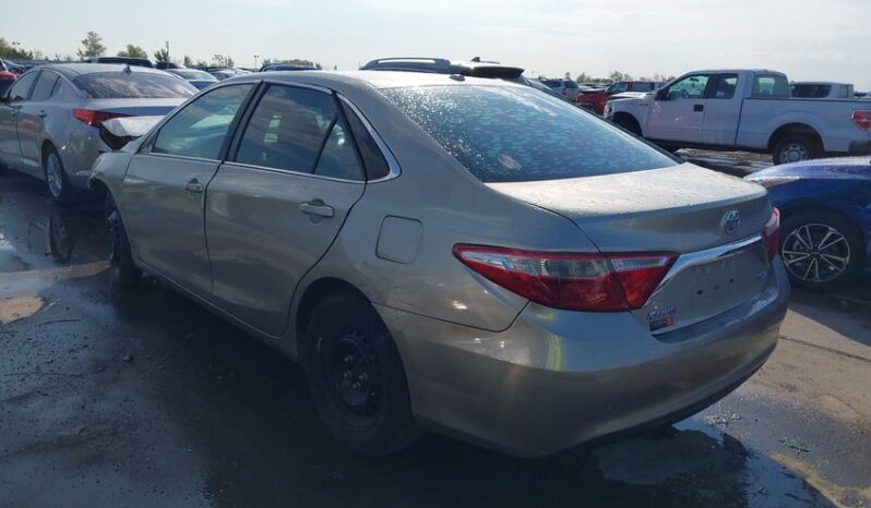 
								2015 Toyota Camry full									
