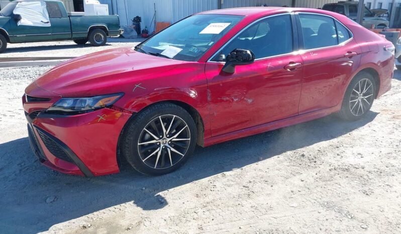 
								2021 Toyota Camry full									