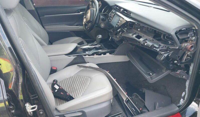 
								2019 Toyota Camry full									