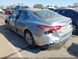 
										2019 Toyota Camry full									