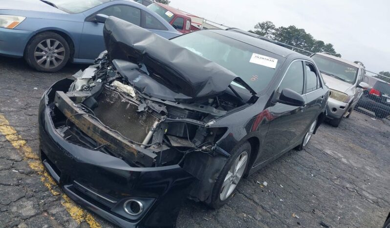 
								2012 Toyota Camry full									