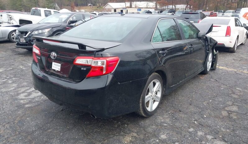 
								2012 Toyota Camry full									