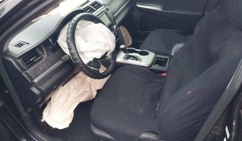 
								2012 Toyota Camry full									