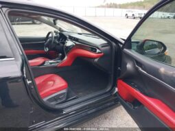 
										2020 Toyota Camry full									