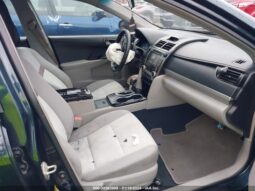 
										2014 Toyota Camry full									