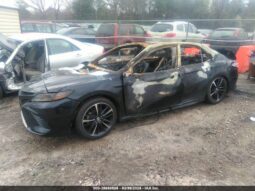 
										2020 Toyota Camry full									