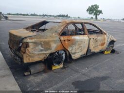 
										2016 Toyota Camry full									