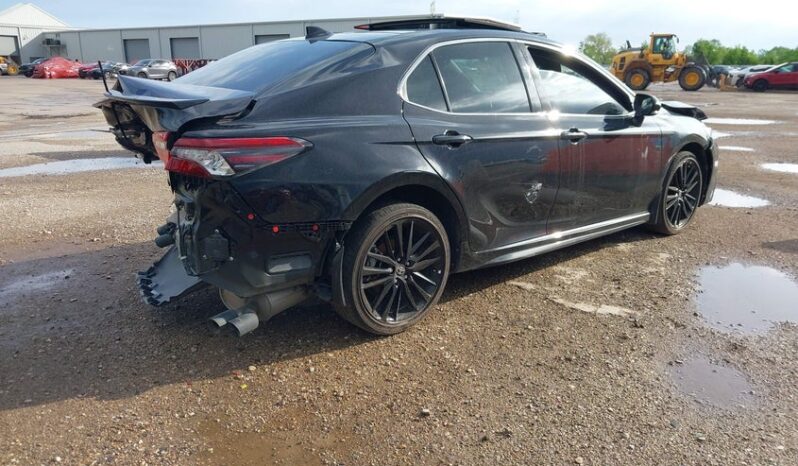 
								2024 Toyota Camry full									