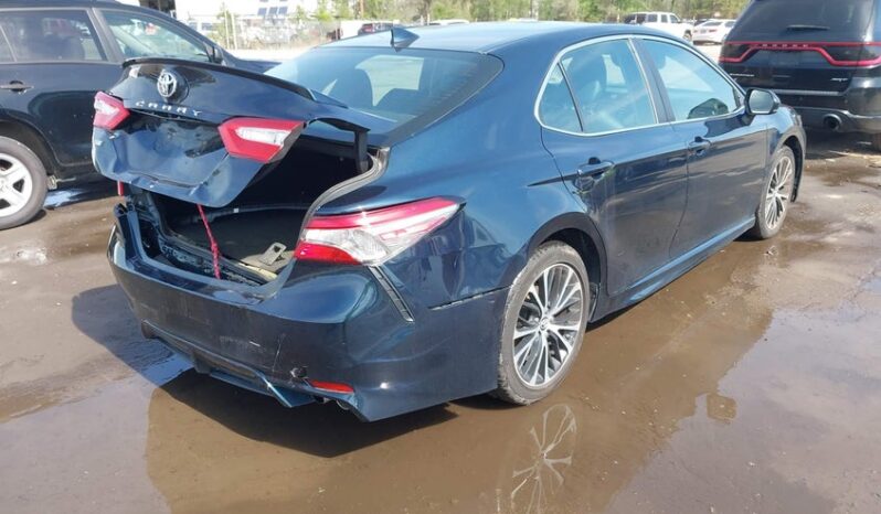 
								2019 Toyota Camry full									