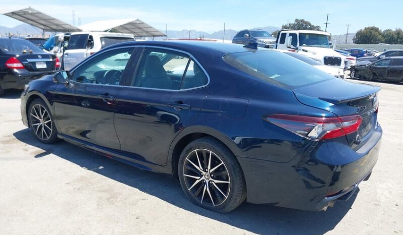
								2021 Toyota Camry full									