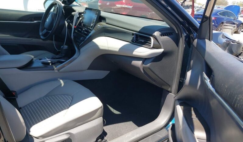 
								2021 Toyota Camry full									
