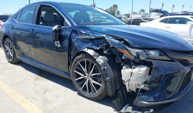 
								2021 Toyota Camry full									