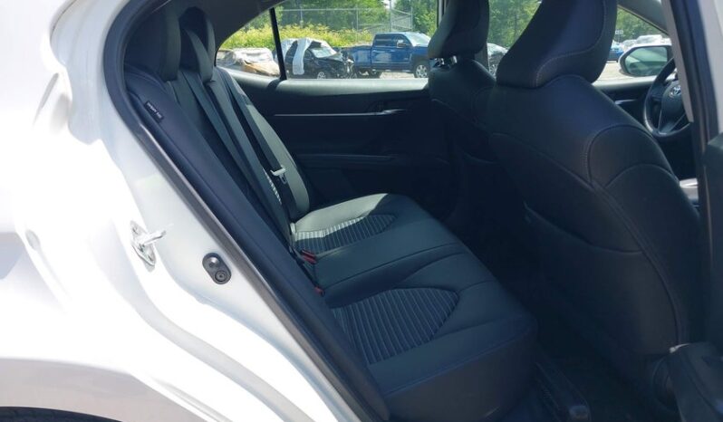 
								2022 Toyota Camry full									