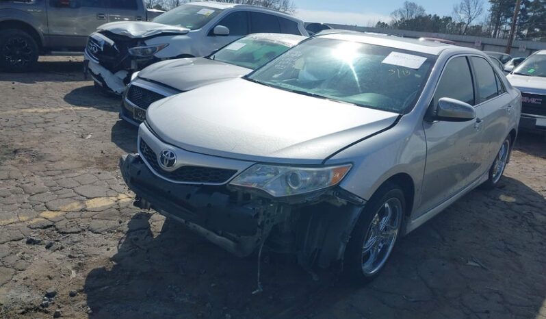 
								2013 Toyota Camry full									