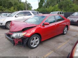 
										2013 Toyota Camry full									