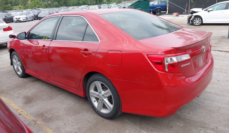 
								2013 Toyota Camry full									