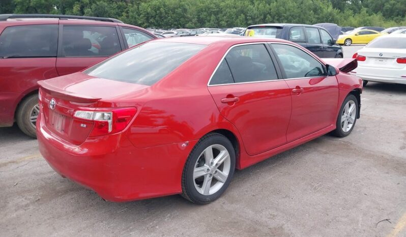 
								2013 Toyota Camry full									