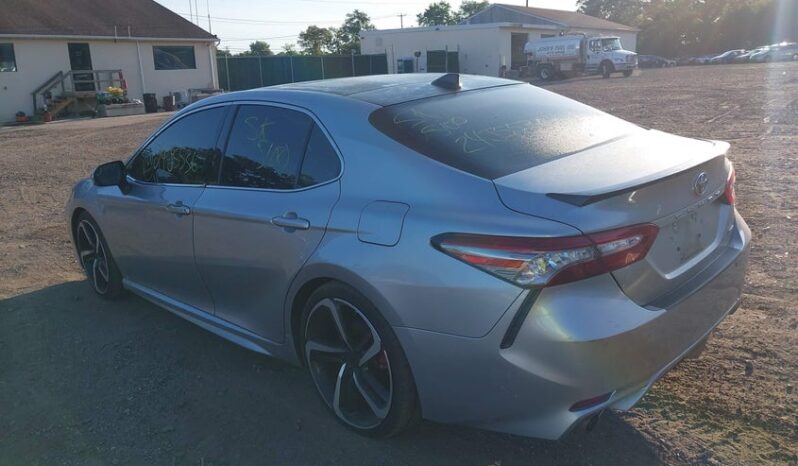
								2018 Toyota Camry full									