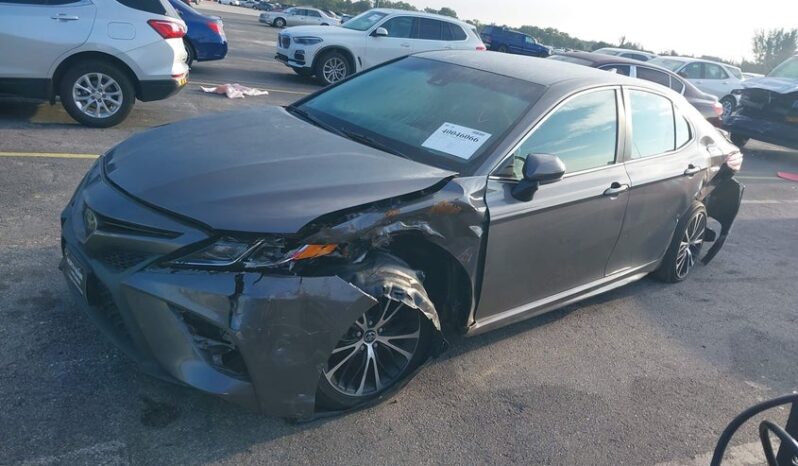 
								2020 Toyota Camry full									