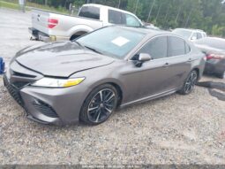
										2020 Toyota Camry full									
