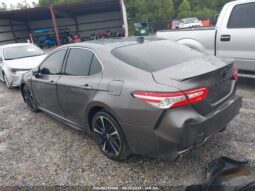 
										2020 Toyota Camry full									