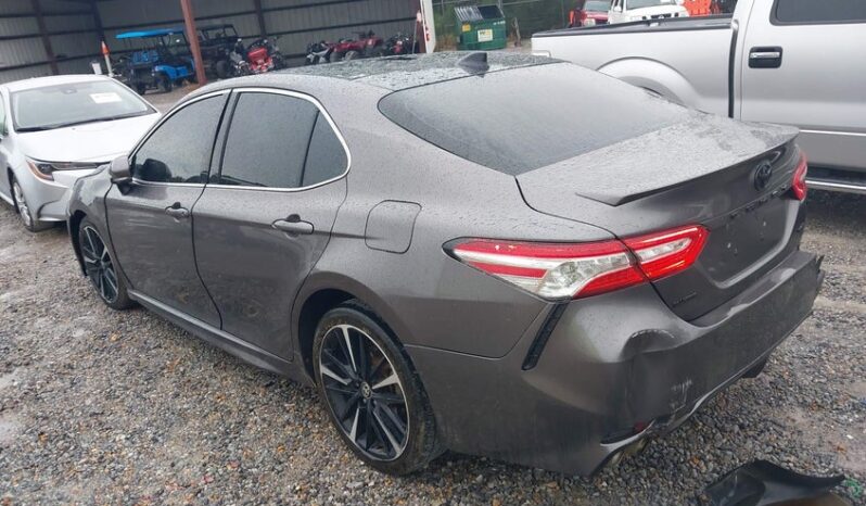 
								2020 Toyota Camry full									