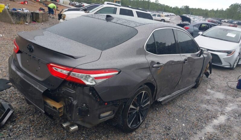 
								2020 Toyota Camry full									