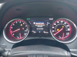 
										2020 Toyota Camry full									