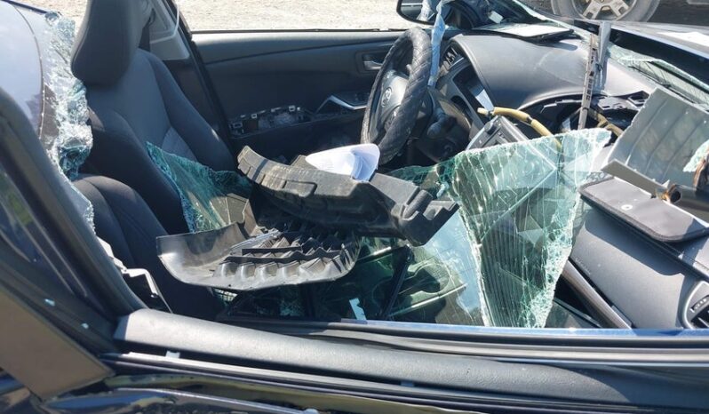 
								2015 Toyota Camry full									