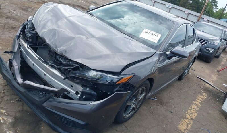 
								2022 Toyota Camry full									