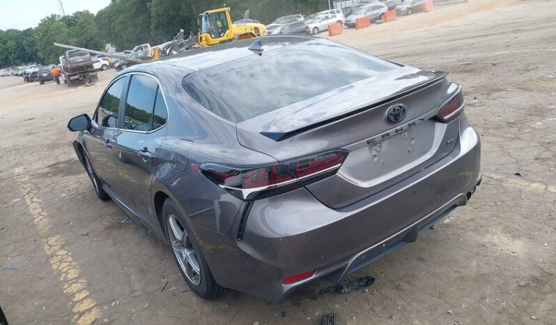 
								2022 Toyota Camry full									