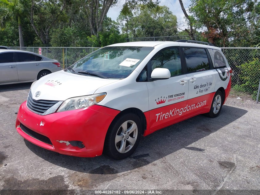 2014 Toyota Sienna