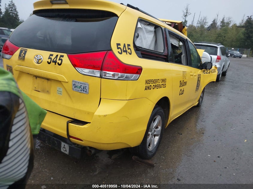 2013 Toyota Sienna