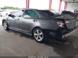 
										2013 Toyota Camry full									