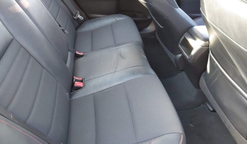 
								2017 Toyota Camry full									