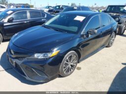 
										2020 Toyota Camry full									
