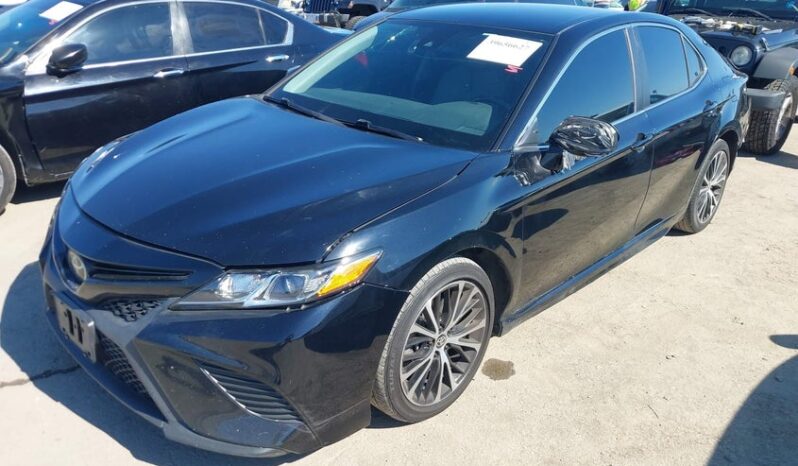 
								2020 Toyota Camry full									