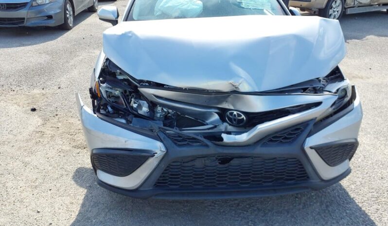 
								2021 Toyota Camry full									