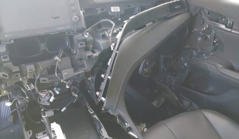 
								2023 Toyota Camry full									