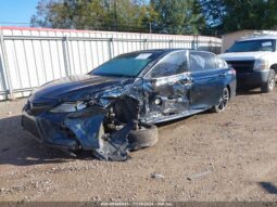 
										2018 Toyota Camry full									