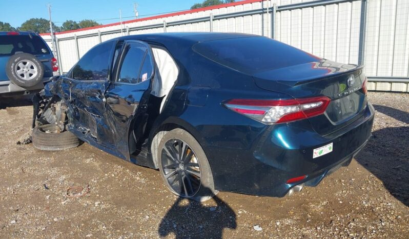 
								2018 Toyota Camry full									