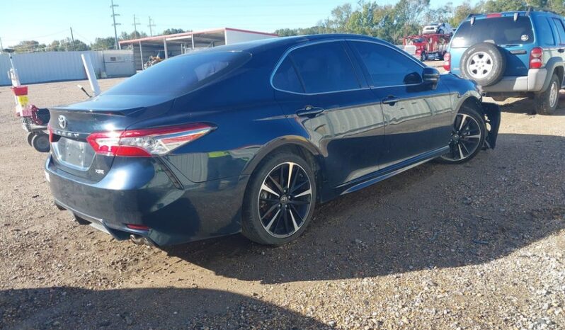 
								2018 Toyota Camry full									