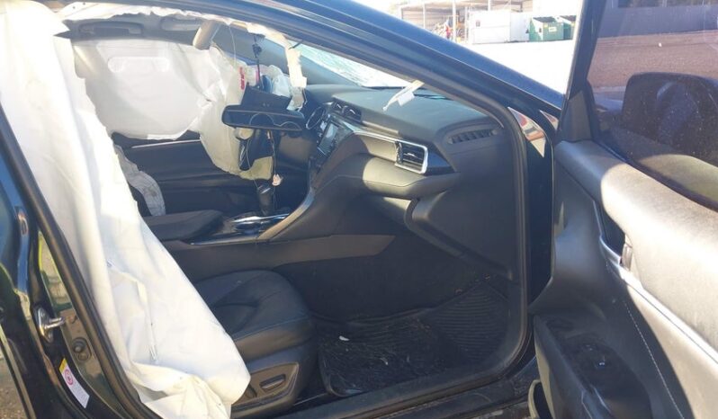 
								2018 Toyota Camry full									