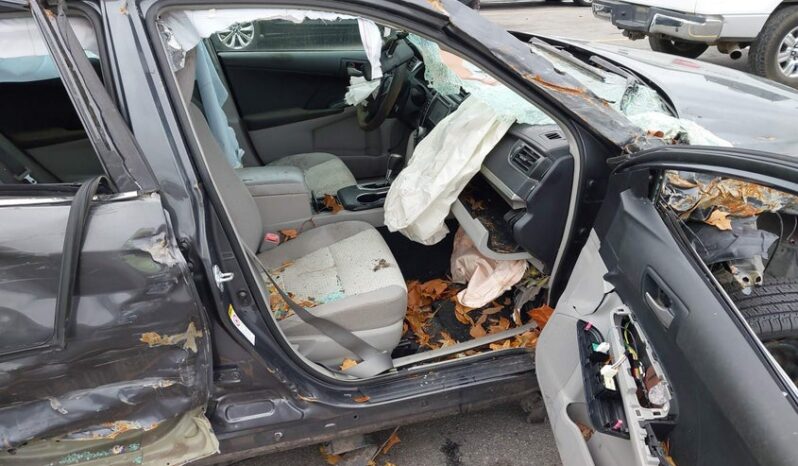 
								2012 Toyota Camry full									