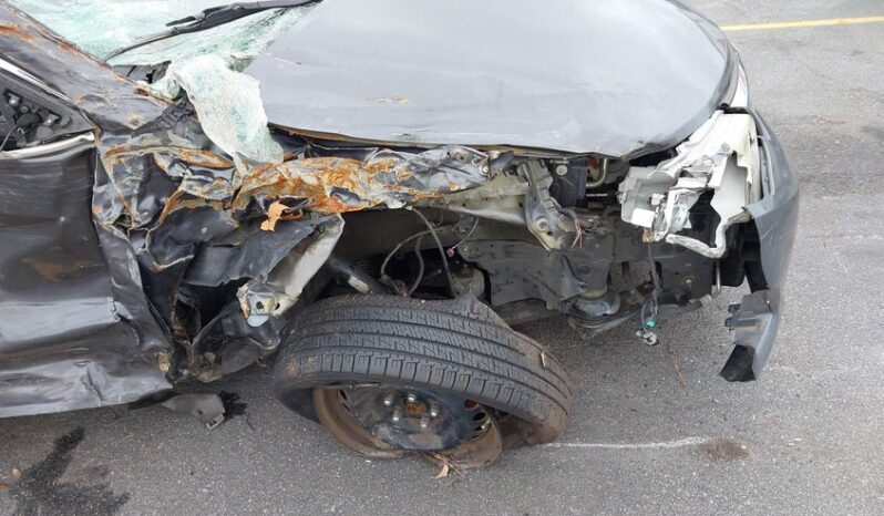 
								2012 Toyota Camry full									