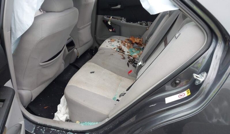 
								2012 Toyota Camry full									