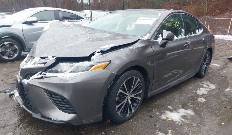 
								2018 Toyota Camry full									